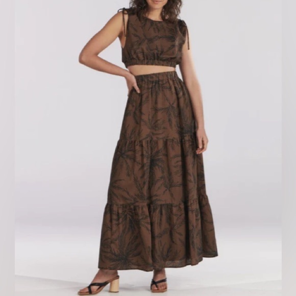 Charlie Holiday Linen Blend Chloe Printed Crop Top in a US size 6, NWT! - Picture 2 of 10